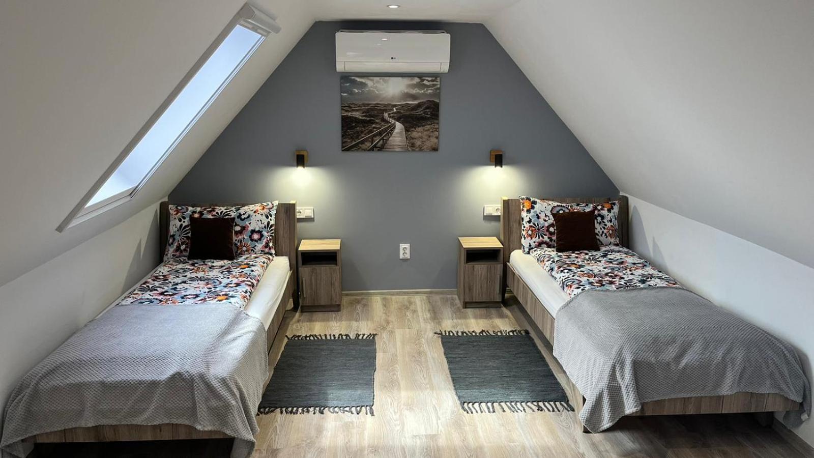 Habitat Of Dreams Villa Makó Екстериор снимка
