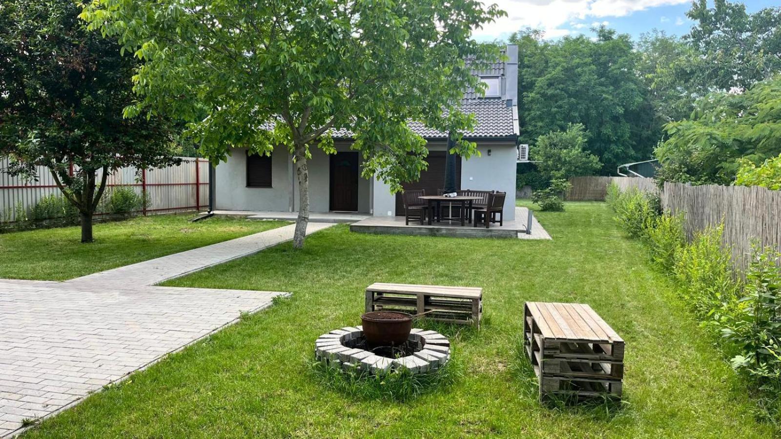 Habitat Of Dreams Villa Makó Екстериор снимка