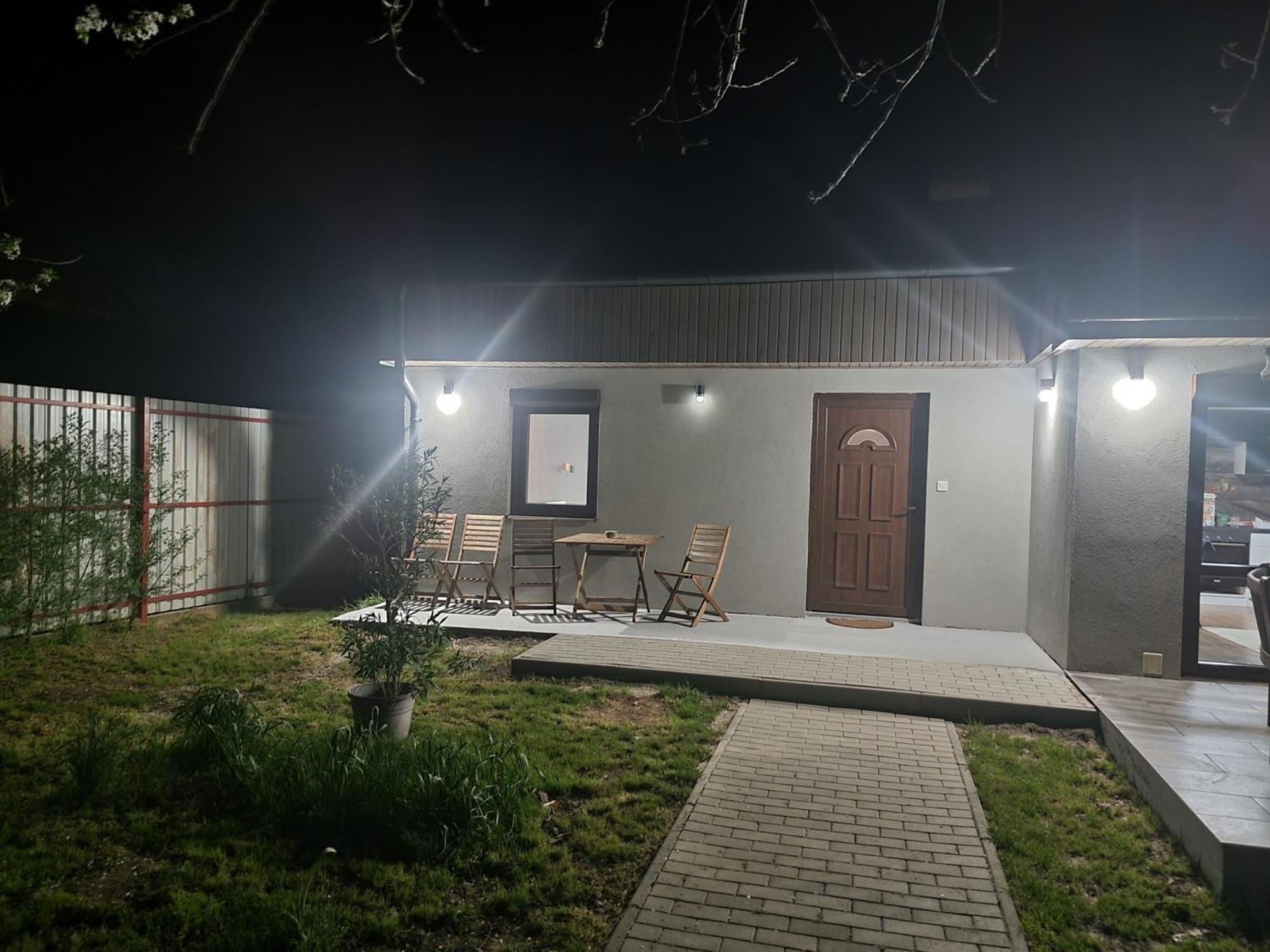 Habitat Of Dreams Villa Makó Екстериор снимка